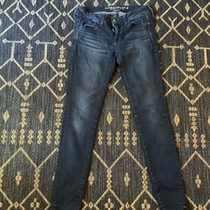 American Eagle low rise skinny jeans- 4 regular